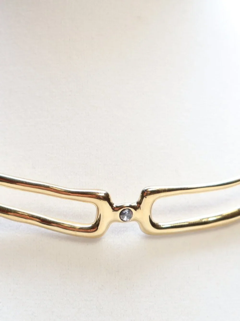 Uno de 50 Gold Tone Clear Crystal Collar Necklace $325 - Picture 2 of 4